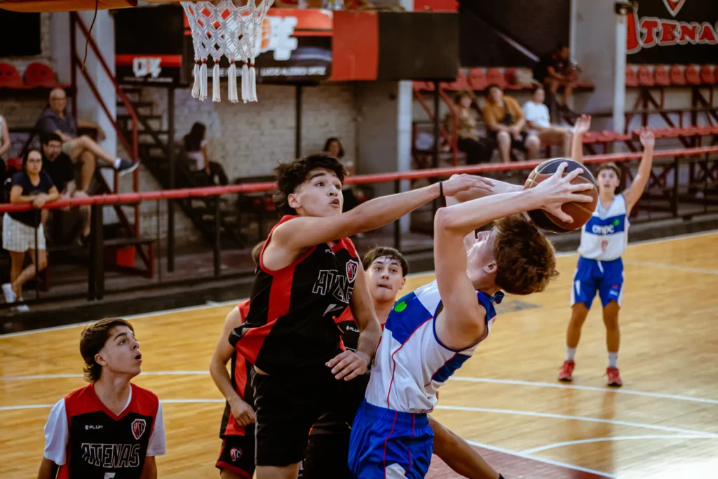 Basket UC Chile